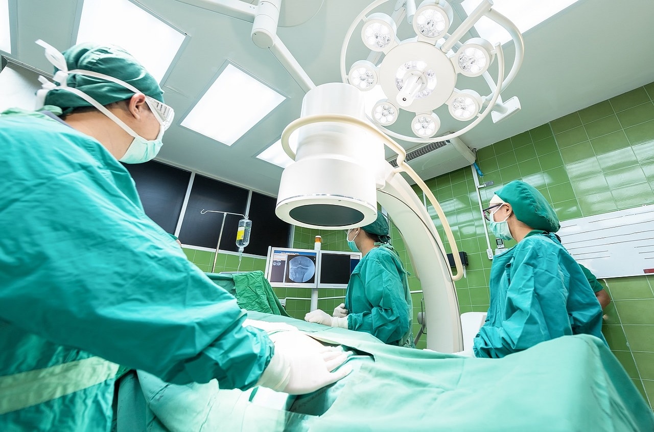 operation operating room surgery 1807543 1